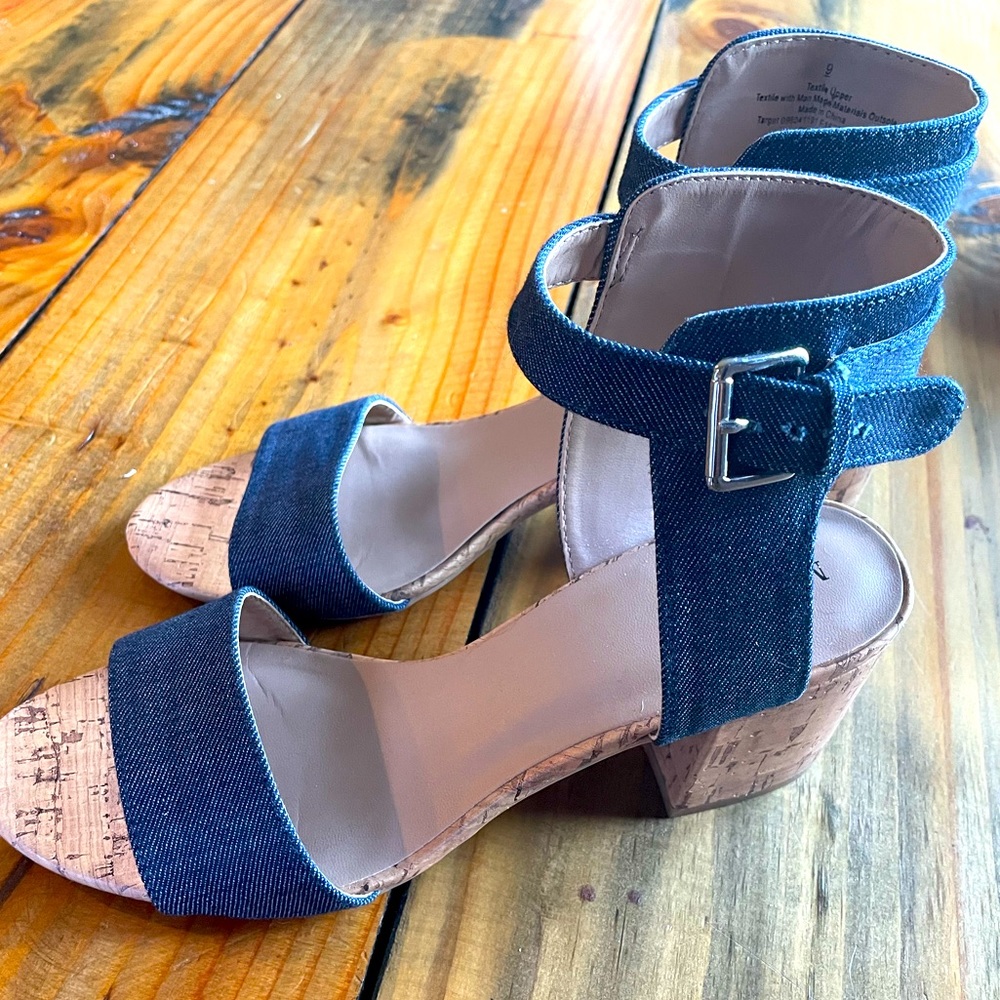 Denim heeled shoes